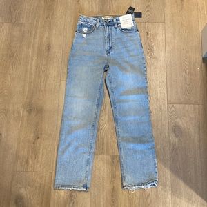 Abercrombie: The Ankle Straight Ultra High Rise, Size 26 - NEW